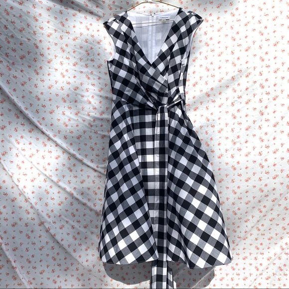 Calvin Klein dress size 4 - Picture 3 of 3